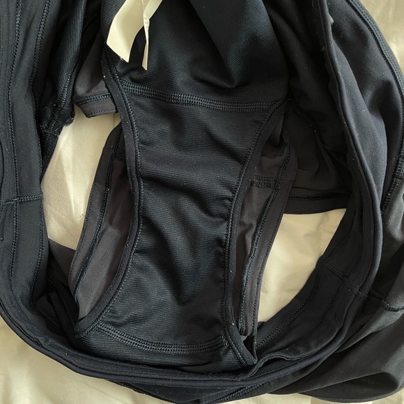 Lululemon speed up 2.5” short - Picture 8 of 8